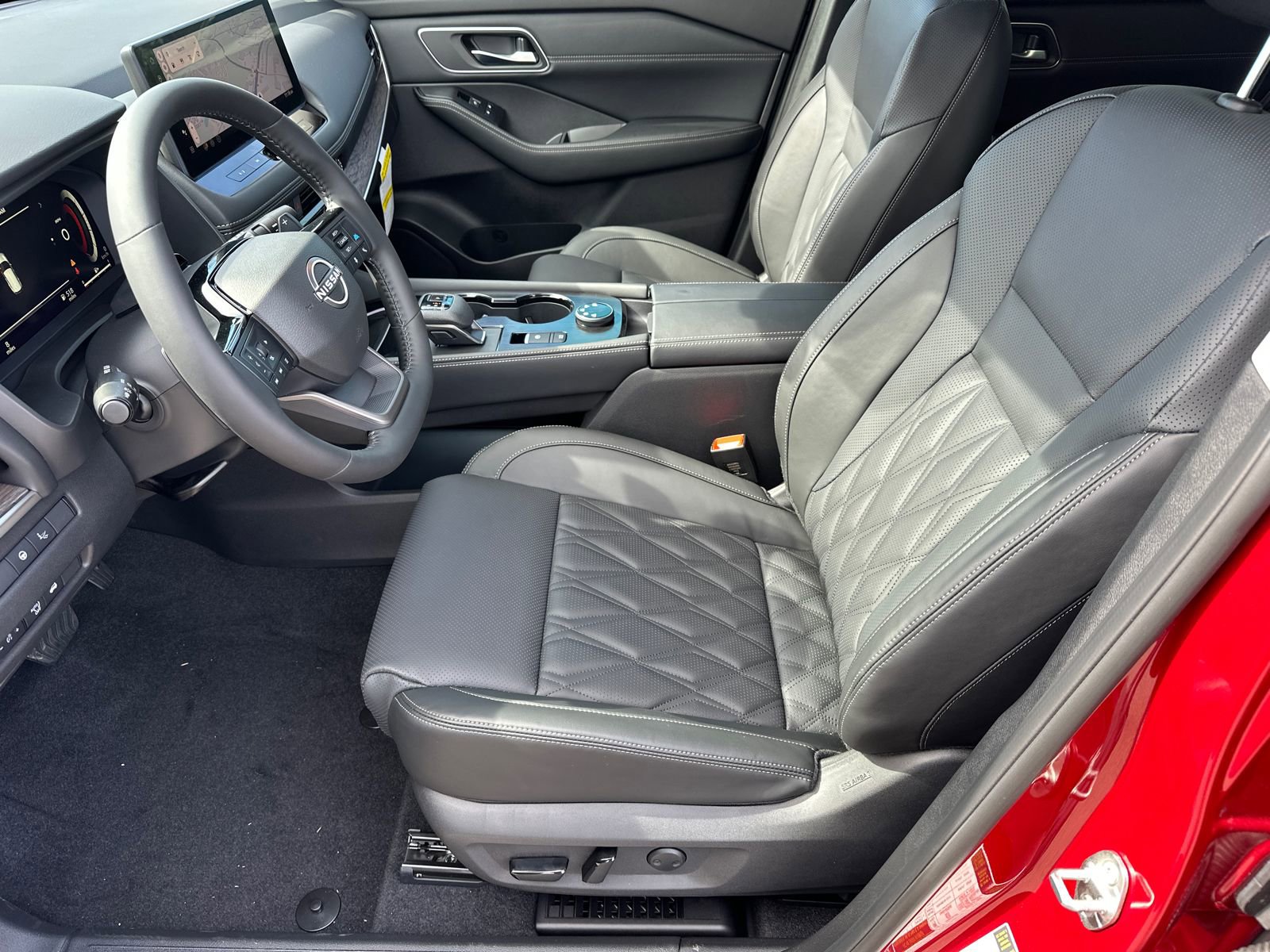 New 2026 Nissan Rogue Platinum w/ Tech Package image 9