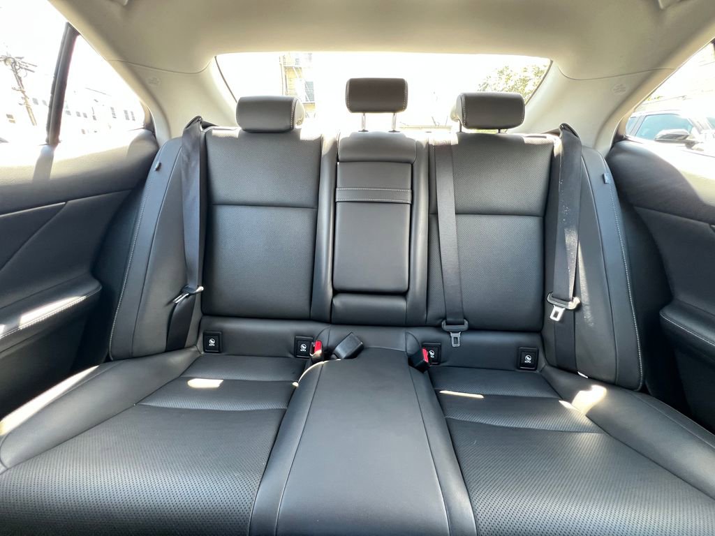 Used 2016 Lexus IS 200t w/ Navigation System Package image 15