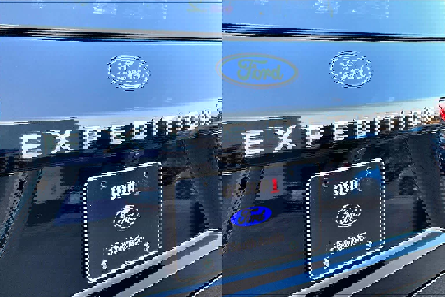 Used 2025 Ford Expedition Max Platinum image 9