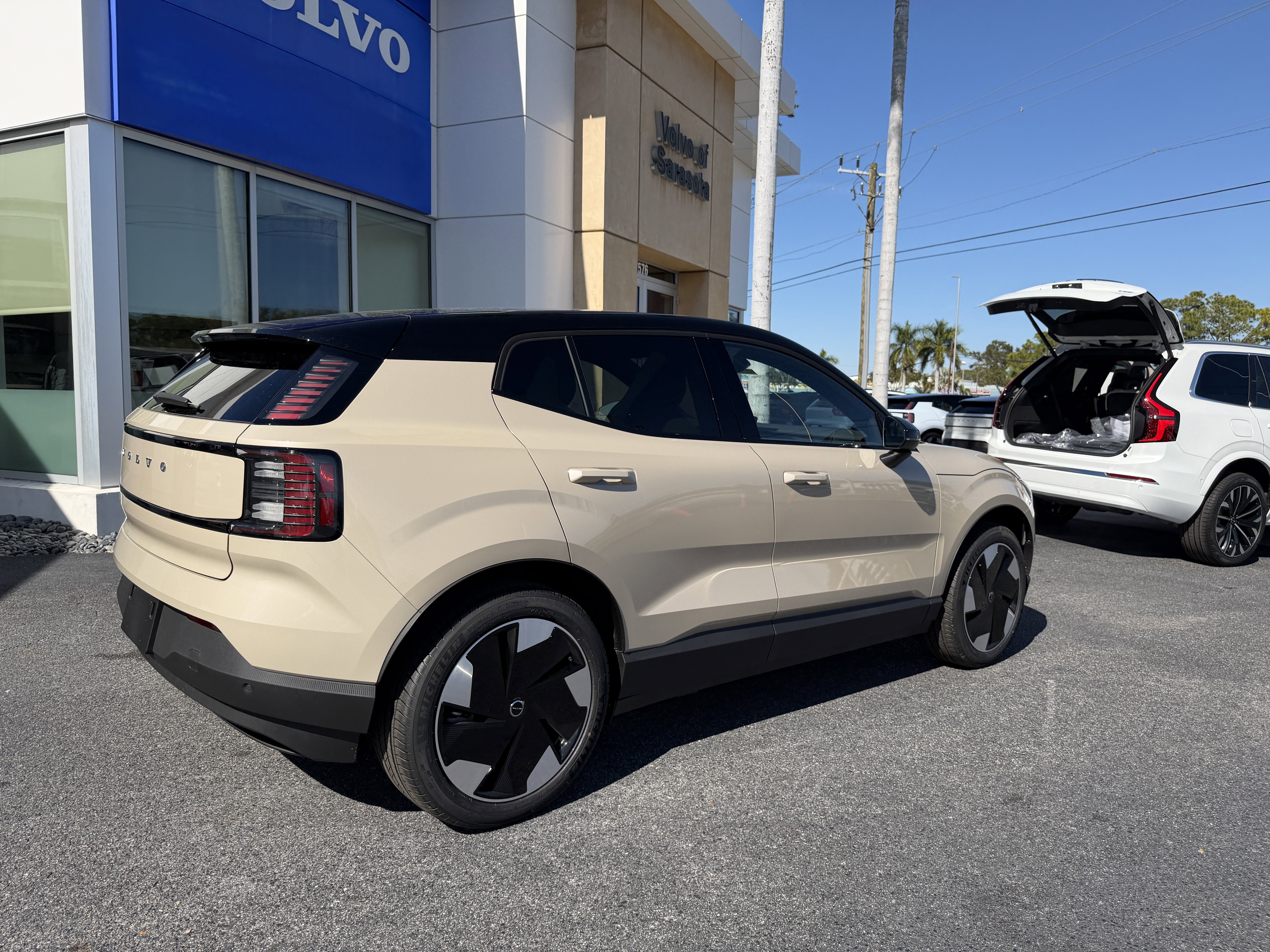 New 2026 Volvo EX30 Plus image 3