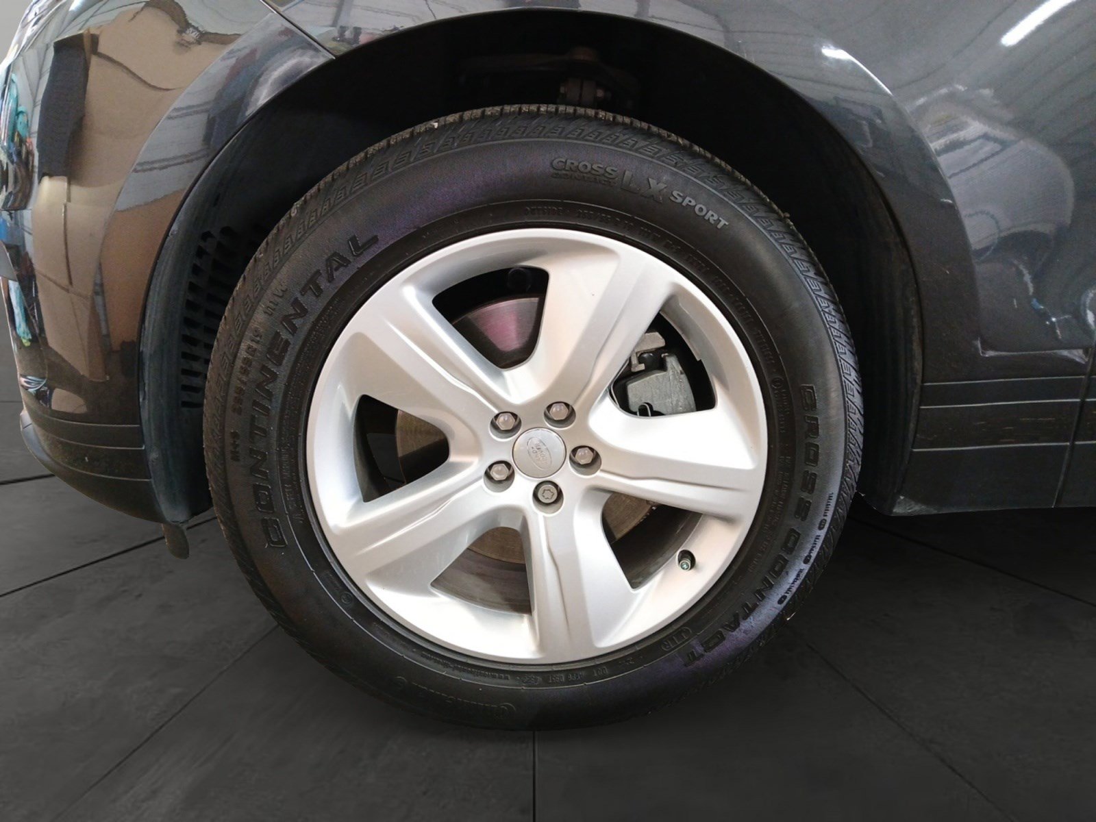 Used 2025 Land Rover Range Rover Velar S image 14