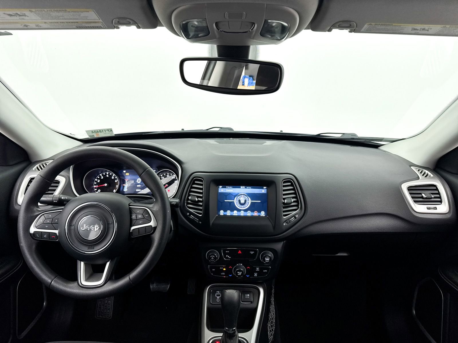 Used 2019 Jeep Compass Sport w/ Tech Group FWD image 19