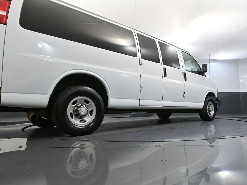 Used 2017 Chevrolet Express 3500 LT w/ LT Preferred Equipment Group image 46