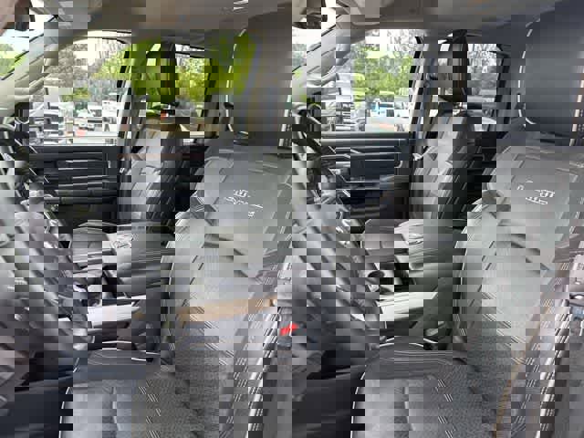 Used 2023 RAM 2500 Laramie AWD/4WD image 4