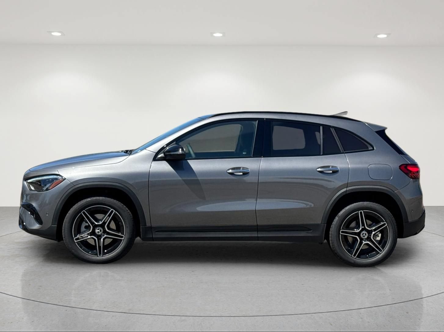 Used 2026 Mercedes-Benz GLA 250 4MATIC image 3