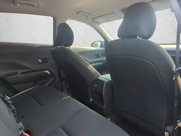 Used 2025 Hyundai Kona SEL FWD image 28