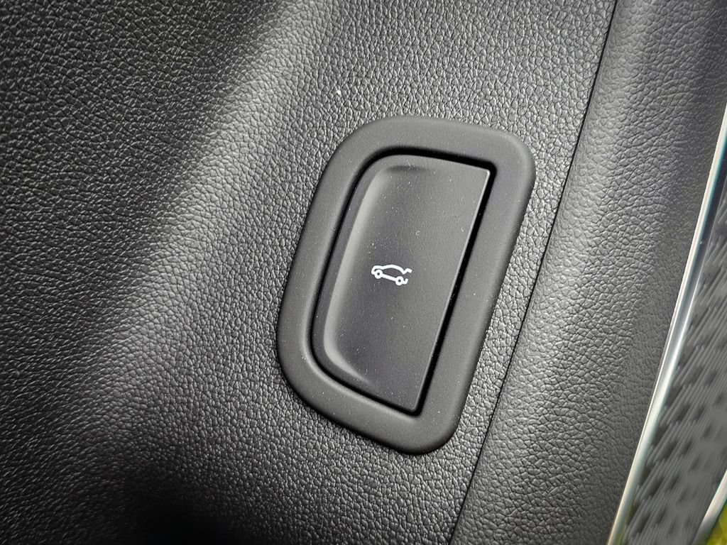 New 2027 Buick Enclave Preferred w/ Power Package AWD/4WD image 16