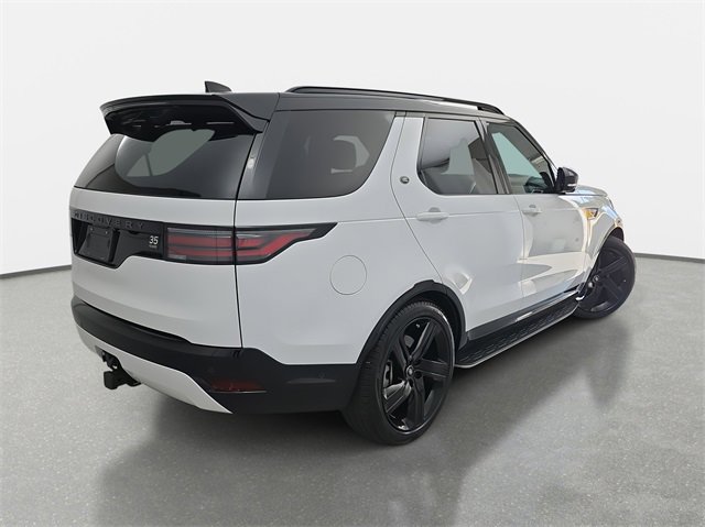 Certified 2025 Land Rover Discovery Dynamic SE image 5
