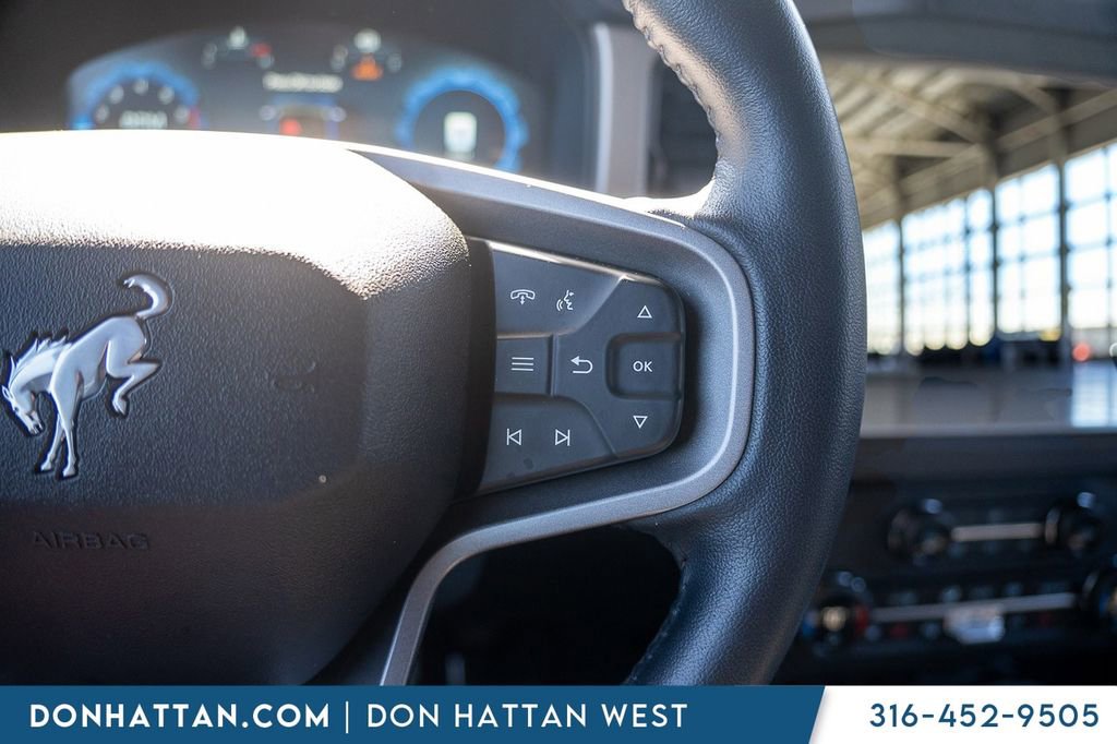 Used 2025 Ford Bronco Outer Banks image 13