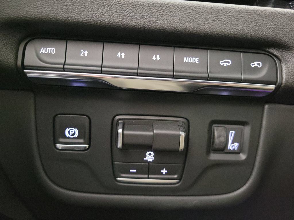 New 2026 Cadillac Escalade Sport w/ Touring Package AWD/4WD image 33