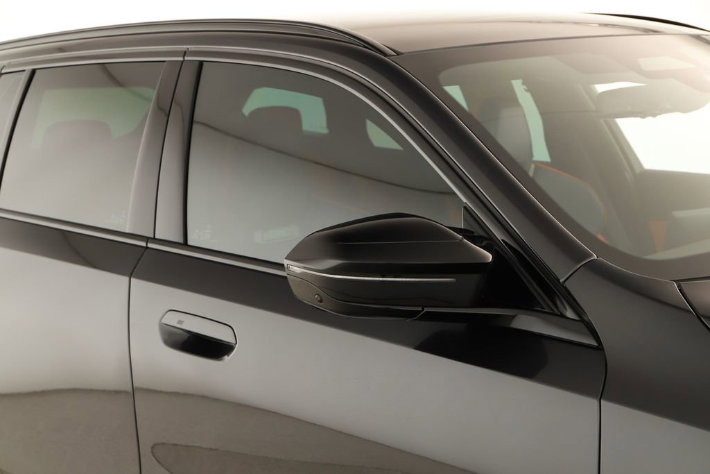 Used 2026 BMW M5 Touring AWD/4WD image 47