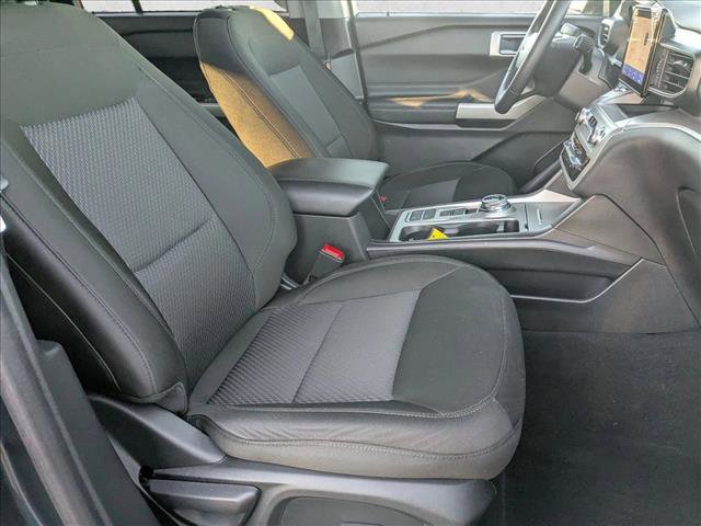 Used 2023 Ford Explorer XLT image 20