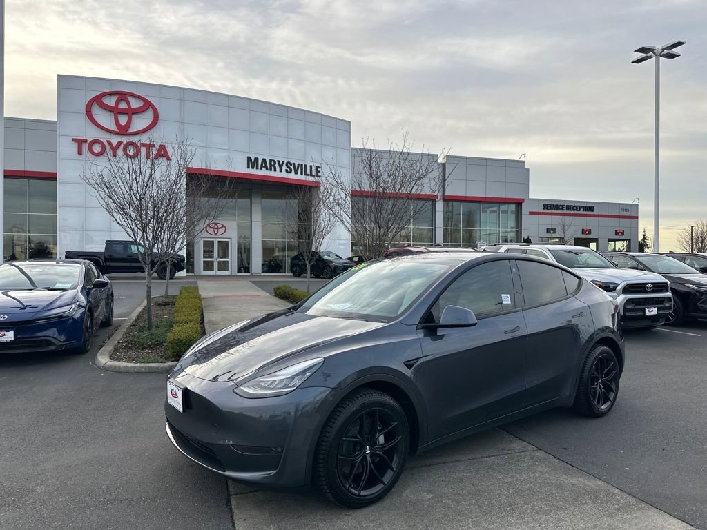 Used 2021 Tesla Model Y Long Range image 1