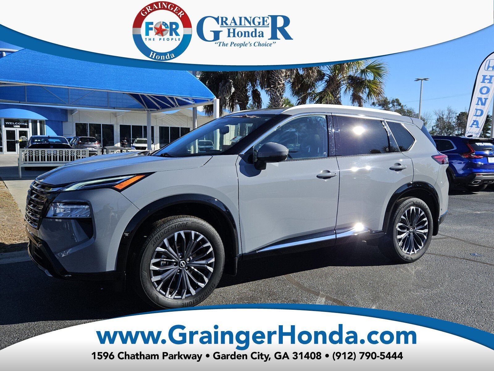 Used 2024 Nissan Rogue Platinum image 1