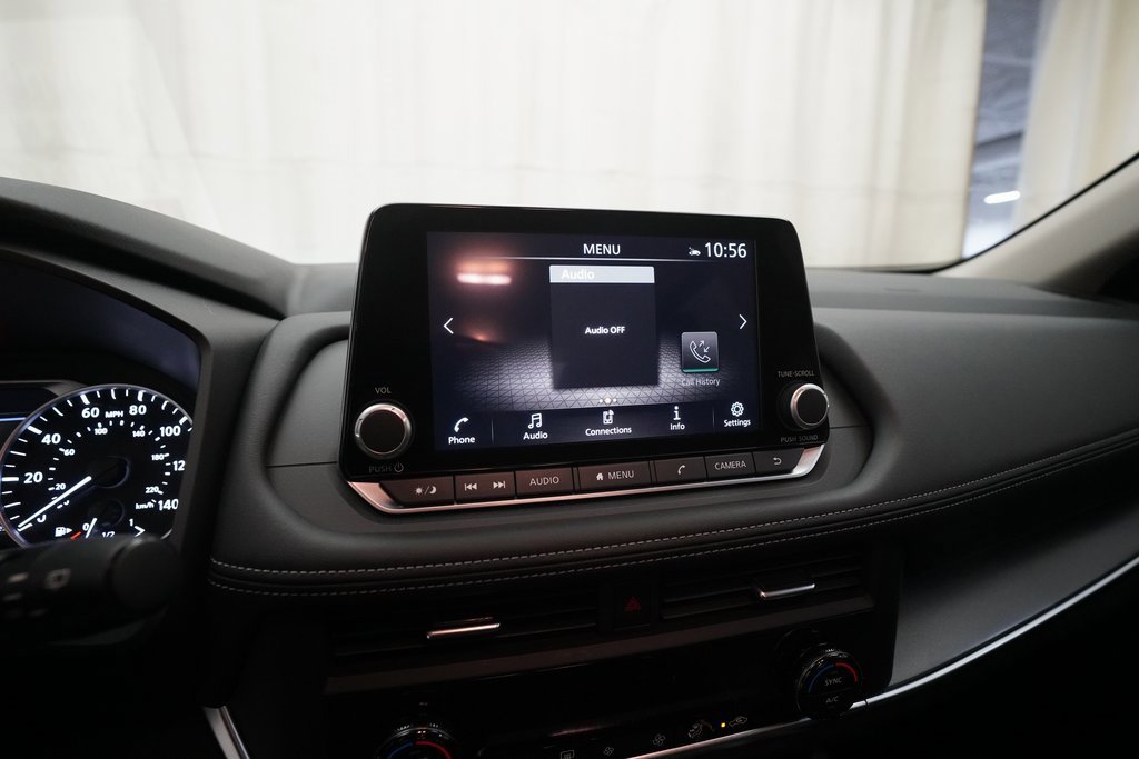 Certified 2025 Nissan Rogue SV image 6