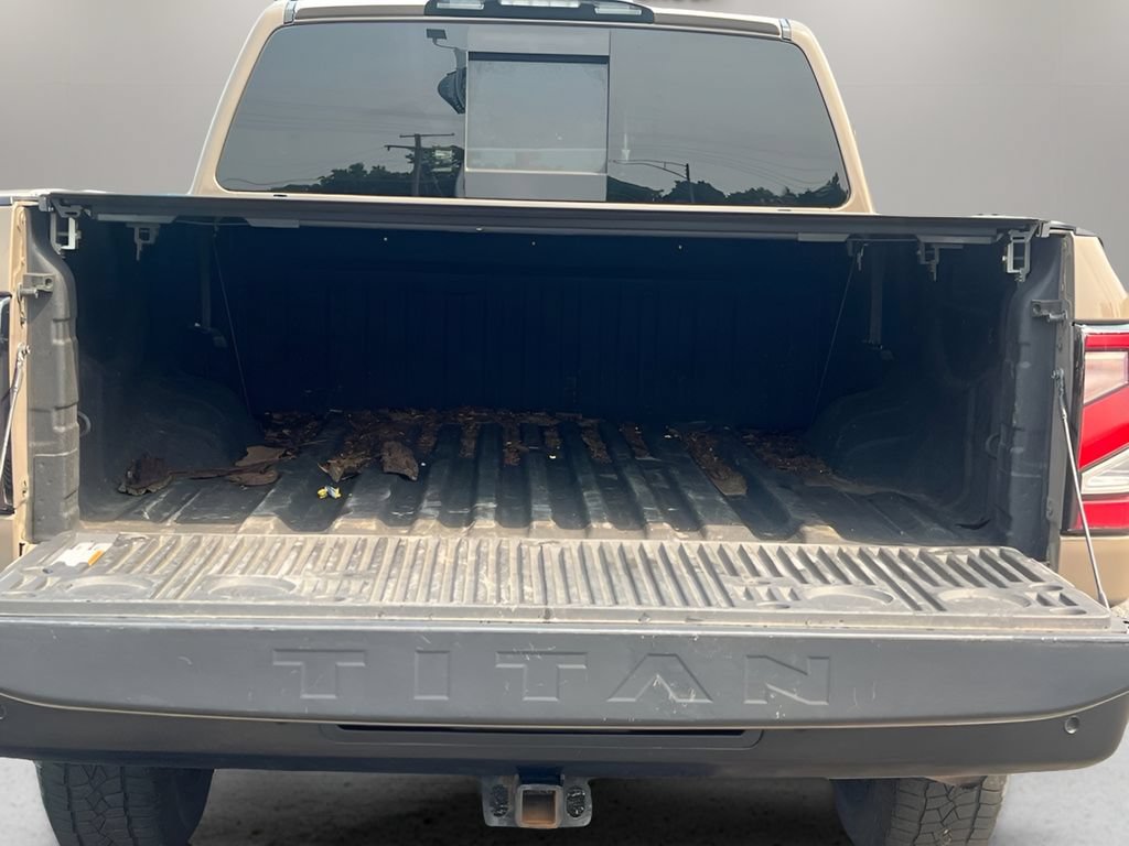 Used 2020 Nissan Titan PRO-4X AWD/4WD image 9