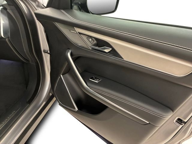 Used 2025 Jaguar F-PACE R-Dynamic S image 15