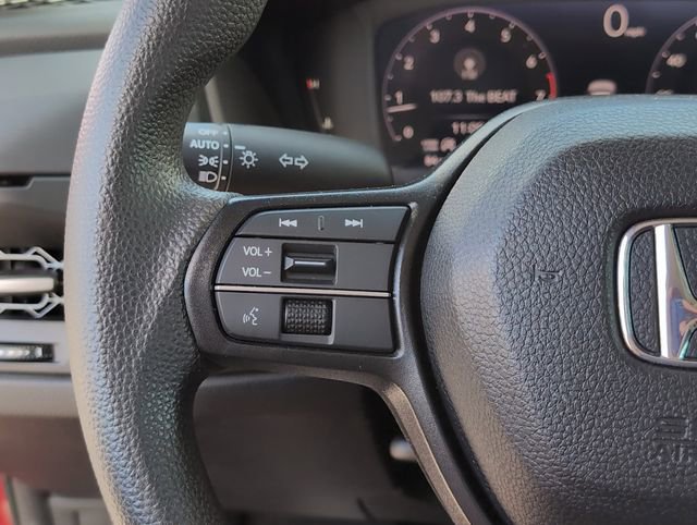 Used 2023 Honda Accord EX image 25