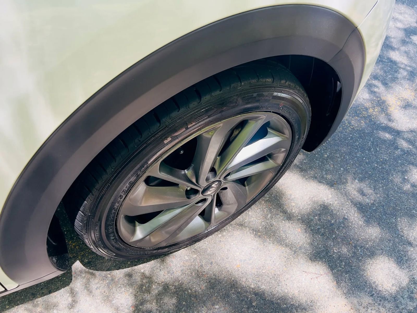 Used 2017 Kia Niro FWD image 38