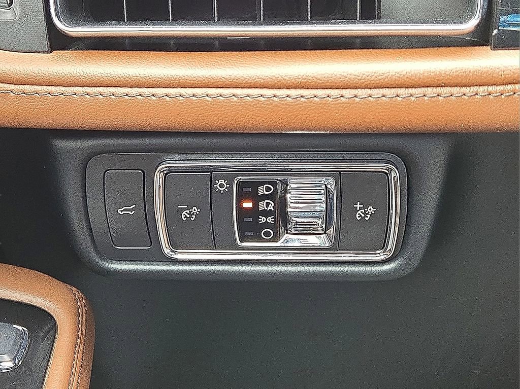 Used 2022 Lincoln Aviator Reserve w/ Equipment Group 201A image 25