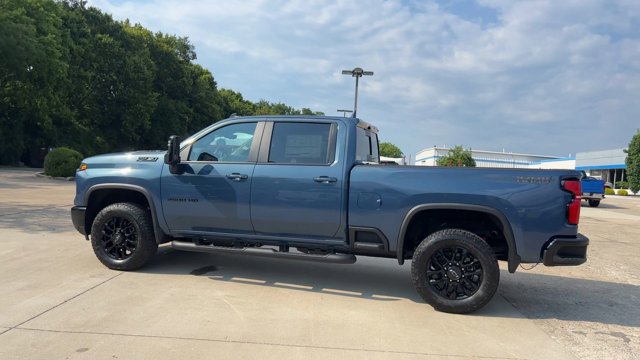 Used 2025 Chevrolet Silverado 2500 LT w/ Trail Boss Package AWD/4WD image 6