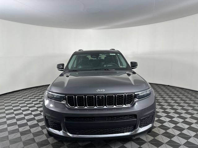 Used 2023 Jeep Grand Cherokee L Limited w/ Luxury Tech Group II AWD/4WD image 29