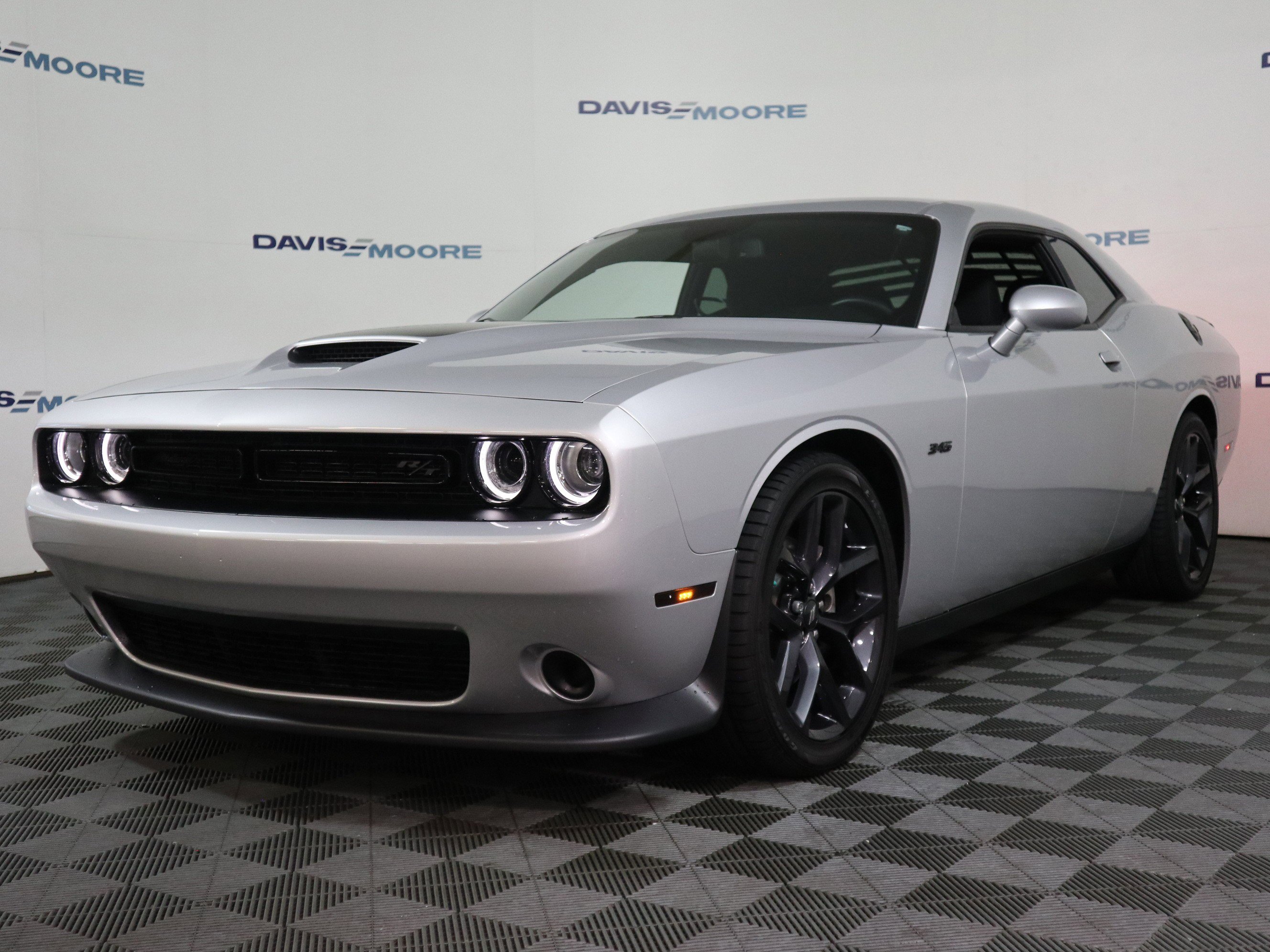 Used 2023 Dodge Challenger R/T w/ Blacktop Package image 12