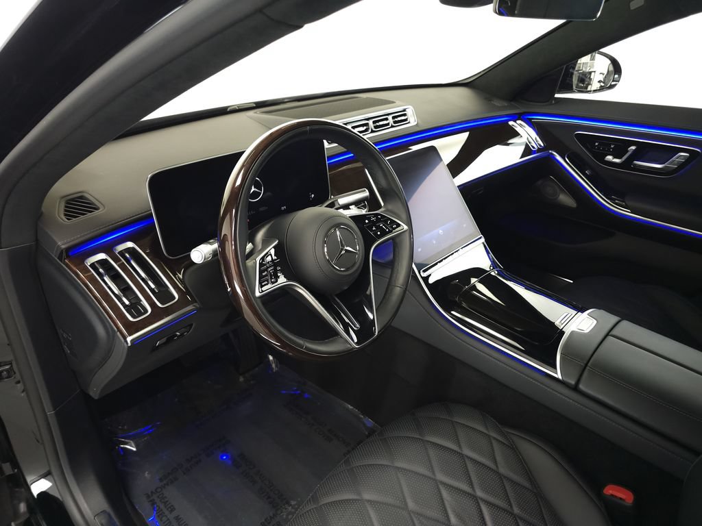 Used 2024 Mercedes-Benz S 580e 4MATIC Sedan image 9