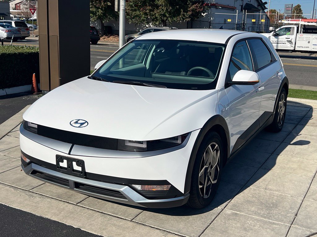 Certified 2024 Hyundai Ioniq 5 SE AWD/4WD image 3