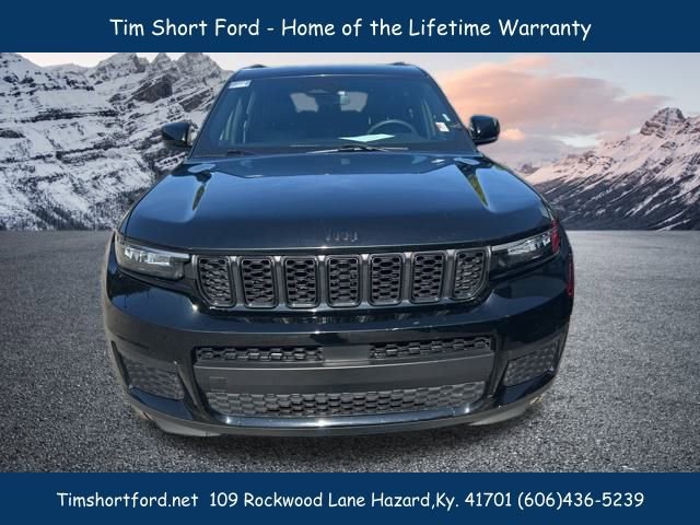 Used 2024 Jeep Grand Cherokee L Laredo image 2