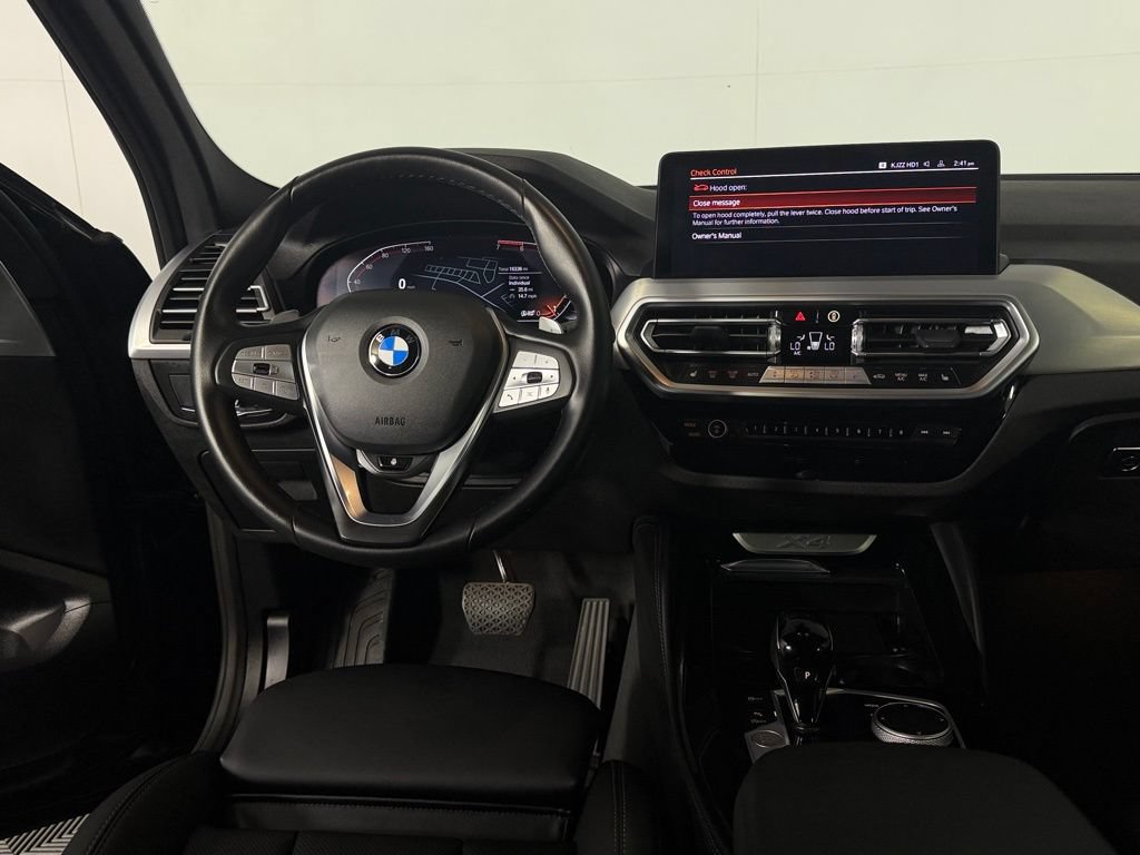 Used 2025 BMW X4 xDrive30i AWD/4WD image 13