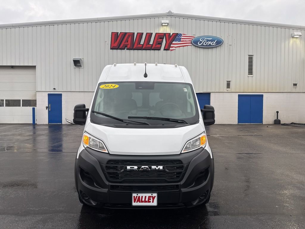 Used 2024 RAM ProMaster 2500 image 2