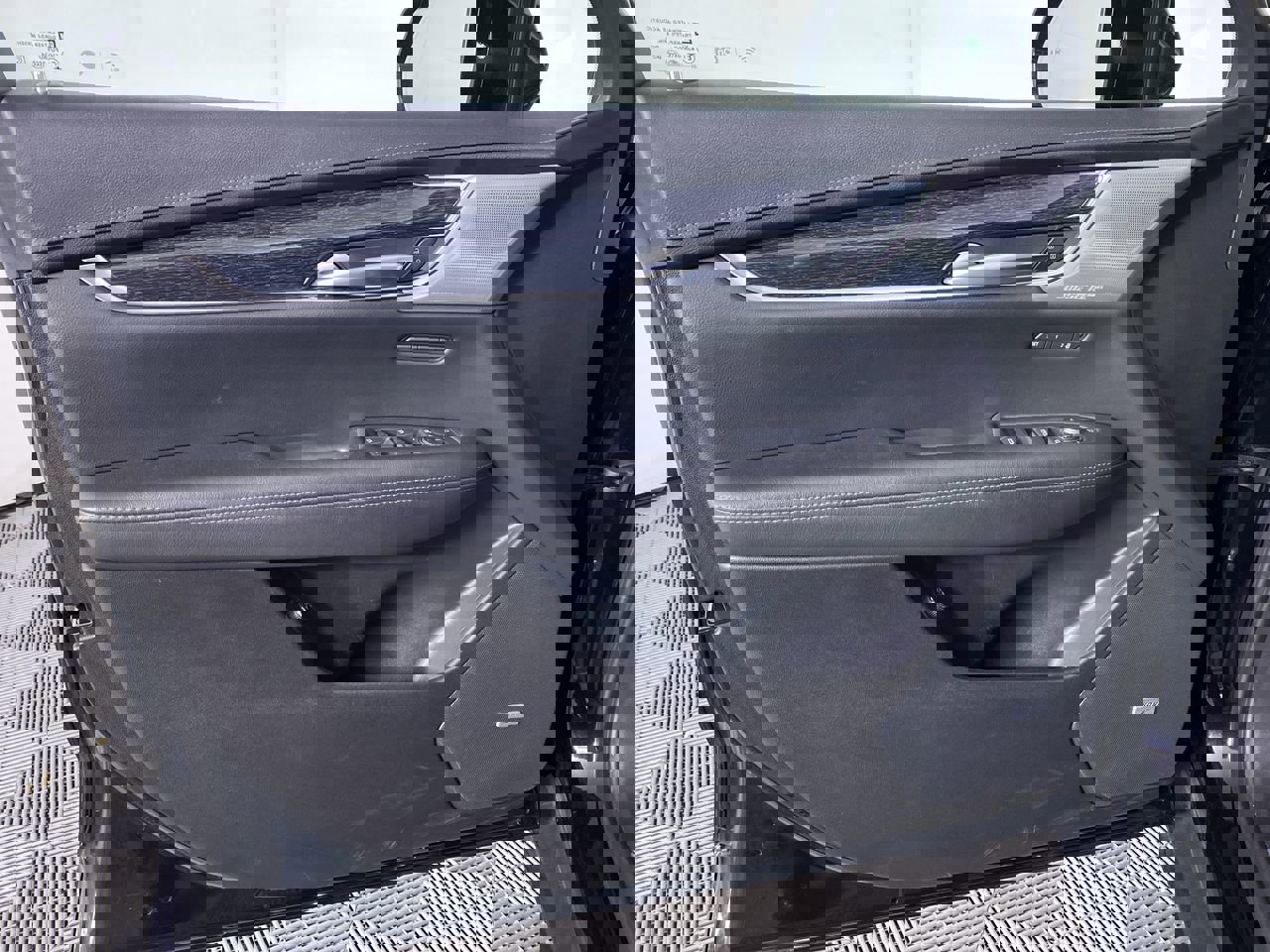 Certified 2023 Cadillac XT5 Premium Luxury w/ Technology Package FWD image 22