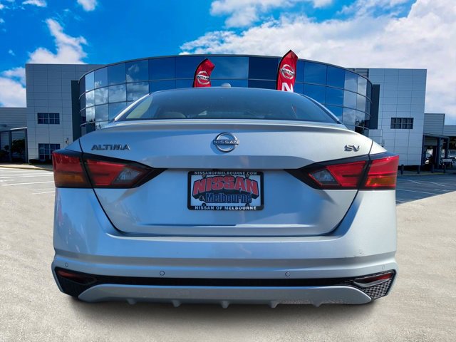 Used 2024 Nissan Altima 2.5 SV image 4