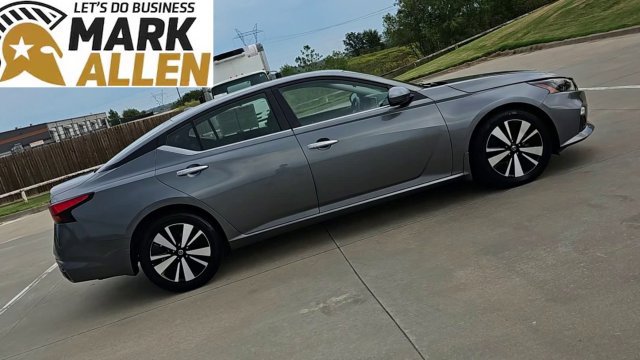 Used 2021 Nissan Altima 2.5 SV w/ SV Premium Package FWD image 9