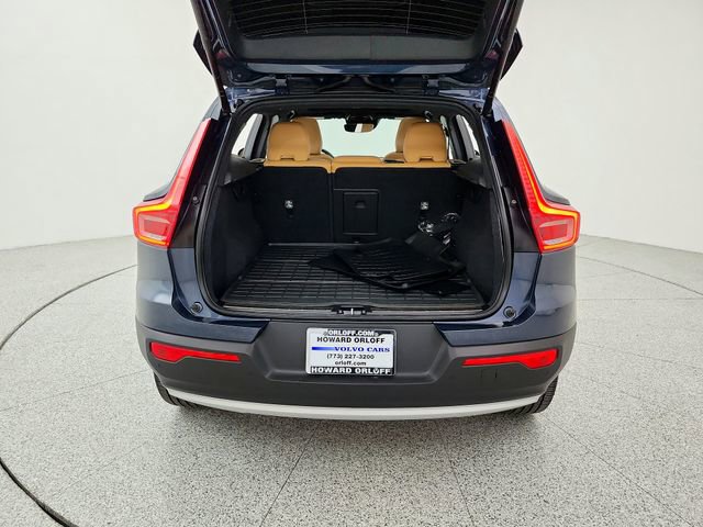 Certified 2022 Volvo XC40 T5 Inscription w/ Advanced Package AWD/4WD image 19