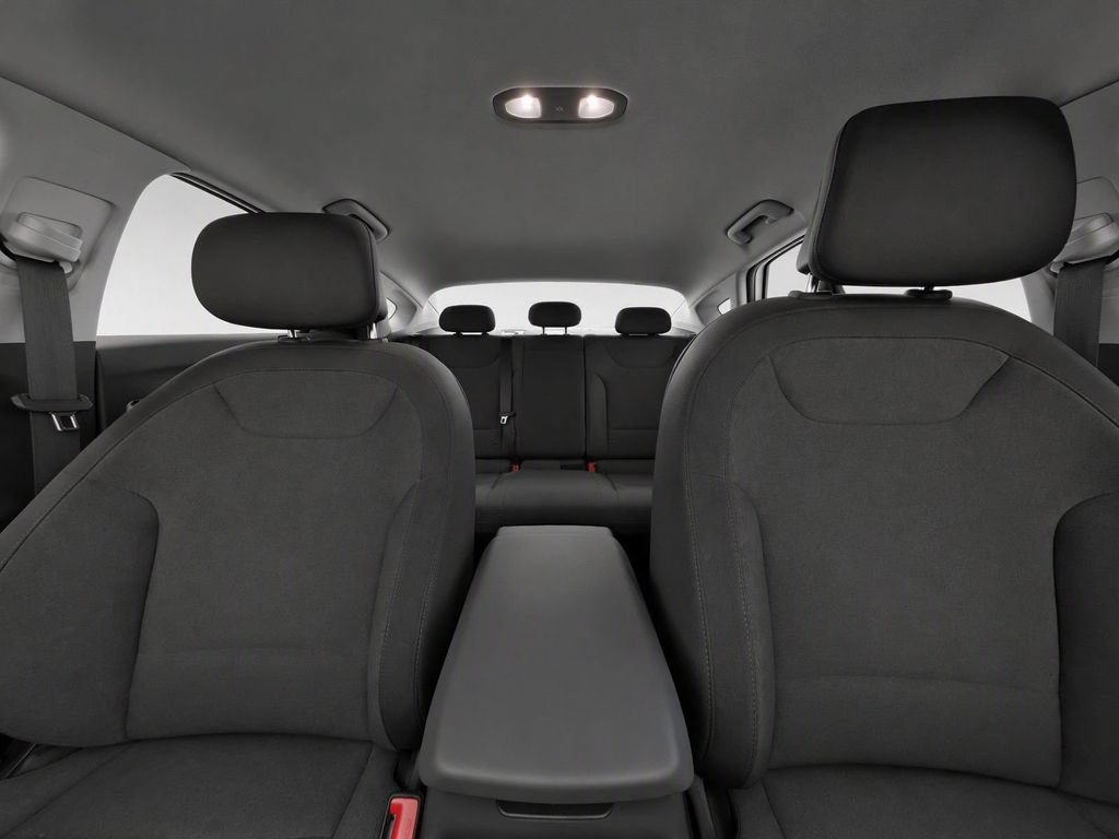 Certified 2025 Kia K4 FWD image 32