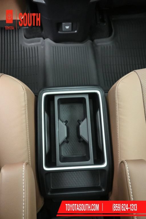 Certified 2025 Toyota Grand Highlander AWD image 28