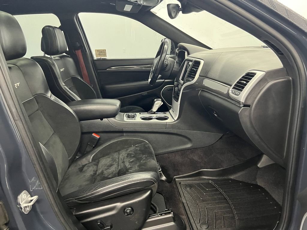 Used 2018 Jeep Grand Cherokee SRT w/ Trailer Tow Group IV image 27