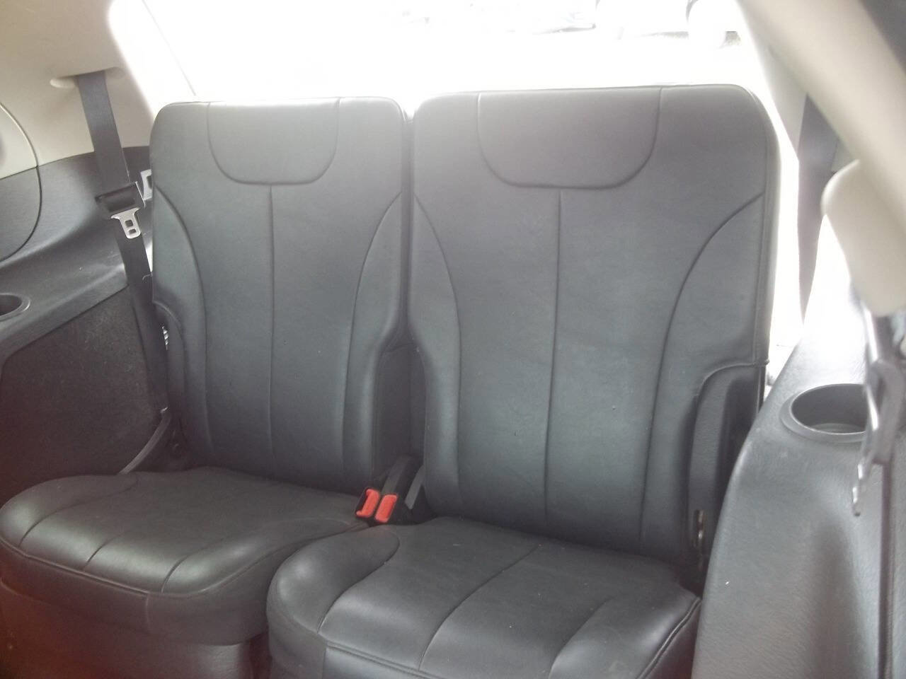 Used 2005 Chrysler Pacifica Touring image 13