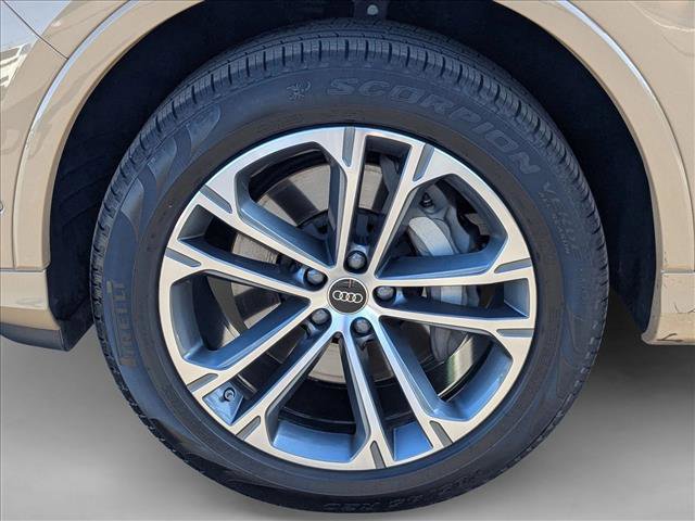 Certified 2025 Audi Q7 2.0T Premium Plus w/ Premium Plus Package image 23