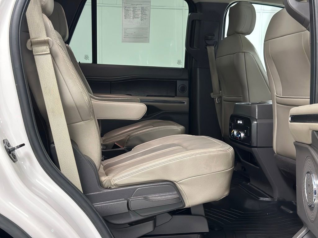 Used 2018 Ford Expedition Limited w/ Equipment Group 302A image 25