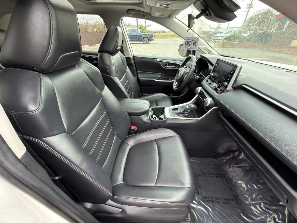 Used 2019 Toyota RAV4 XLE Premium w/ Cold Weather Package image 30
