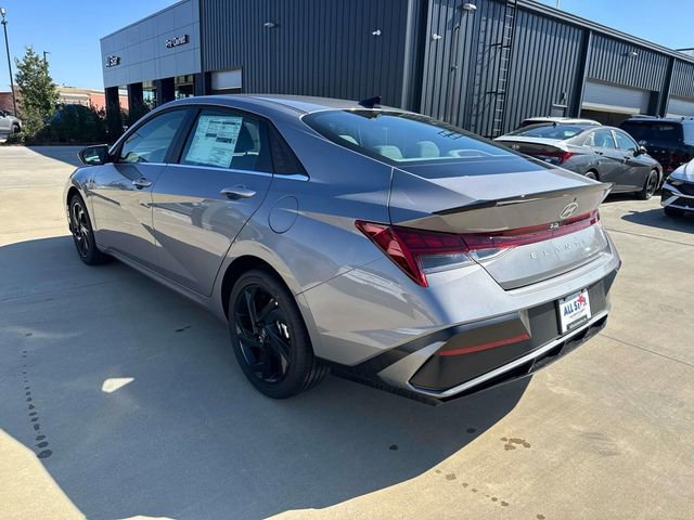 New 2026 Hyundai Elantra SEL Sport image 8