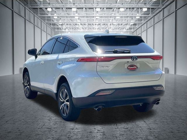 Used 2023 Toyota Venza LE AWD/4WD image 10
