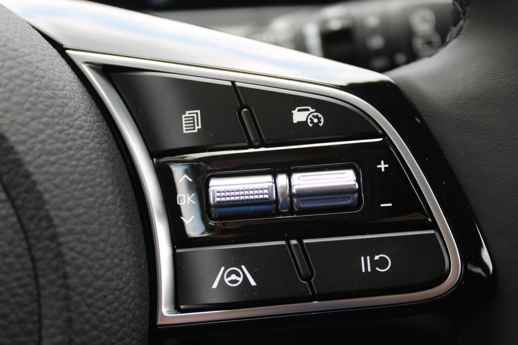New 2026 Kia Seltos EX FWD image 29
