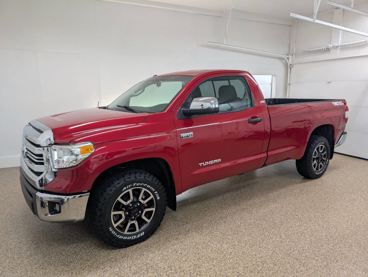 Used 2017 Toyota Tundra SR AWD/4WD image 1