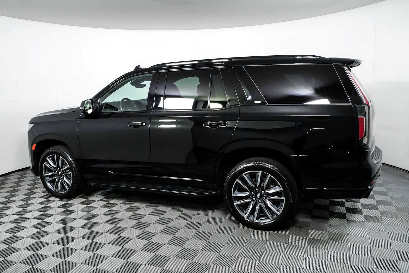 Certified 2024 Cadillac Escalade Sport AWD/4WD image 30