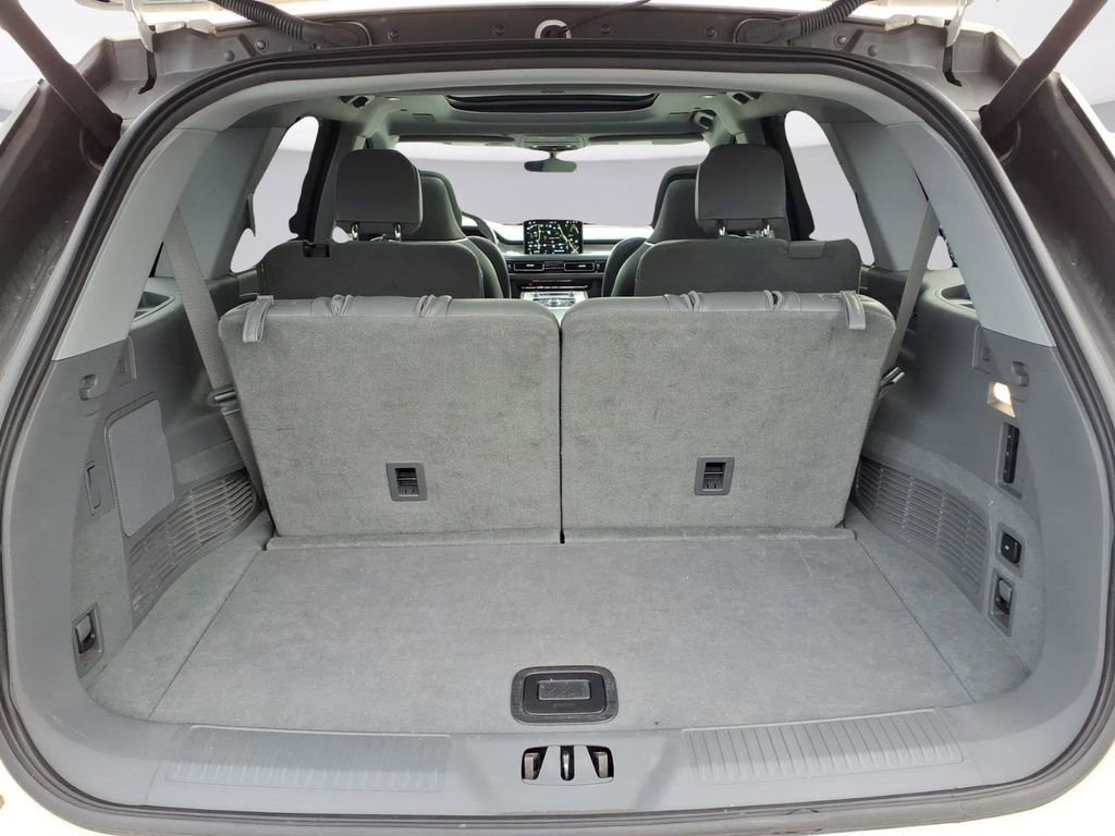 Used 2021 Lincoln Aviator Grand Touring w/ Equipment Group 302A image 31