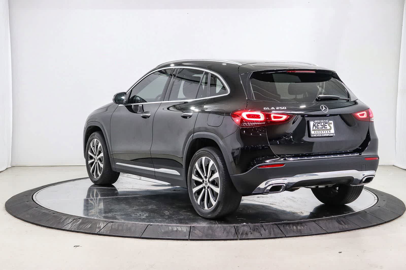 Used 2023 Mercedes-Benz GLA 250 image 2